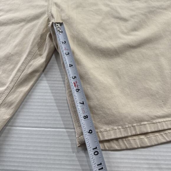 ECKO UNLIMITED MENS SHORTS SIZE 40 Cream Color, 5 Pockets - Picture 5 of 12